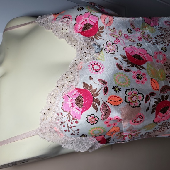 Victoria Secret Slip Lace Floral nightgrown/dress GUC Size M - Picture 4 of 6